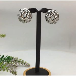 Innovative 3D Design That Offers A Distinctive And Eye-catching Look