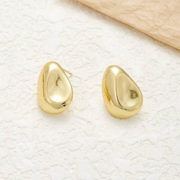 Smooth Organic-Shaped Gold Earrings.