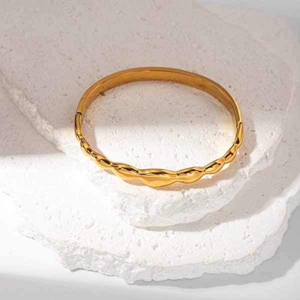Fluffy Stainless Steel Elegant Bracelet - Image 2