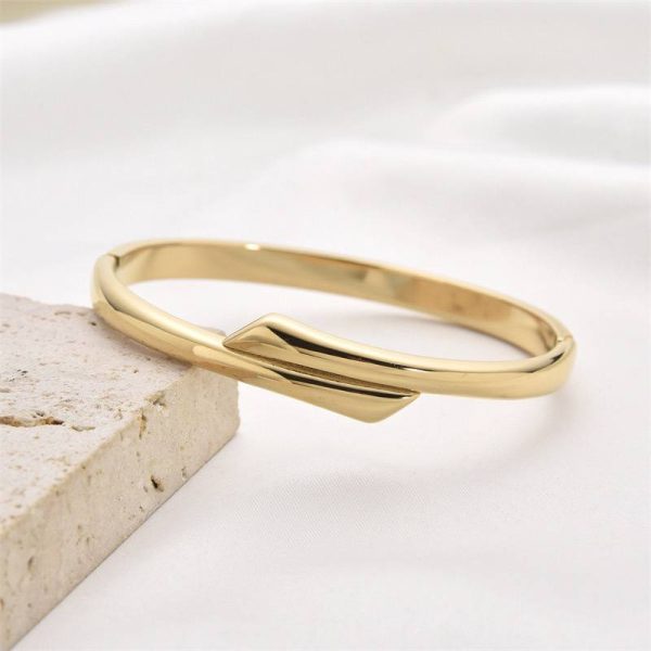 Fluffy Stainless Steel Elegant Bracelet